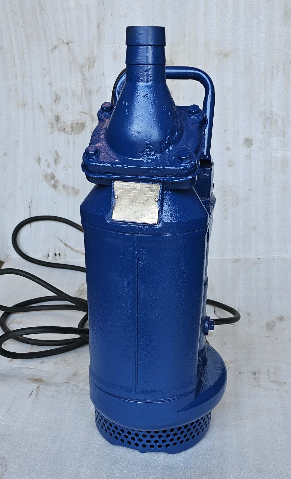 Tsurumi Model:KTZ23.7-63 water pump 142 GPM 5 HP DN 50 MM Head 35 meter 60 Hz 460 V