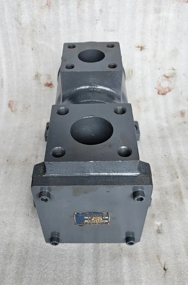 Kawasaki Type: B70-3L VMTB Hydraulic Industrial Oil Pump - Image 4