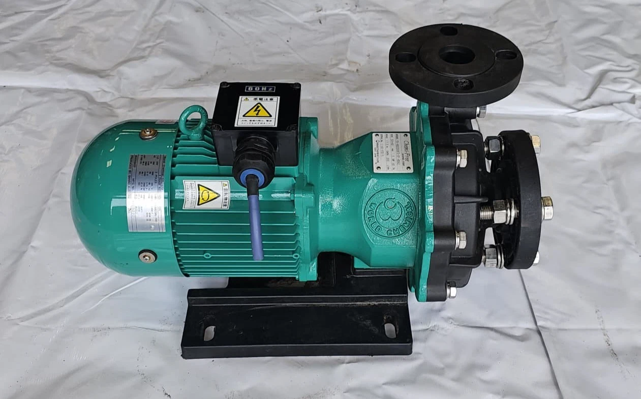 World chemical Magnetic Pump Type: YD-4002GSF3-CF-AD62 New