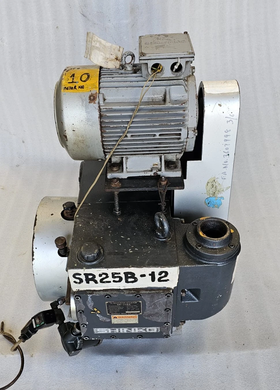 SHINKO SEIKI Oil Sealed Rotary Vaccum Pump Type:SR-25BII - Image 8